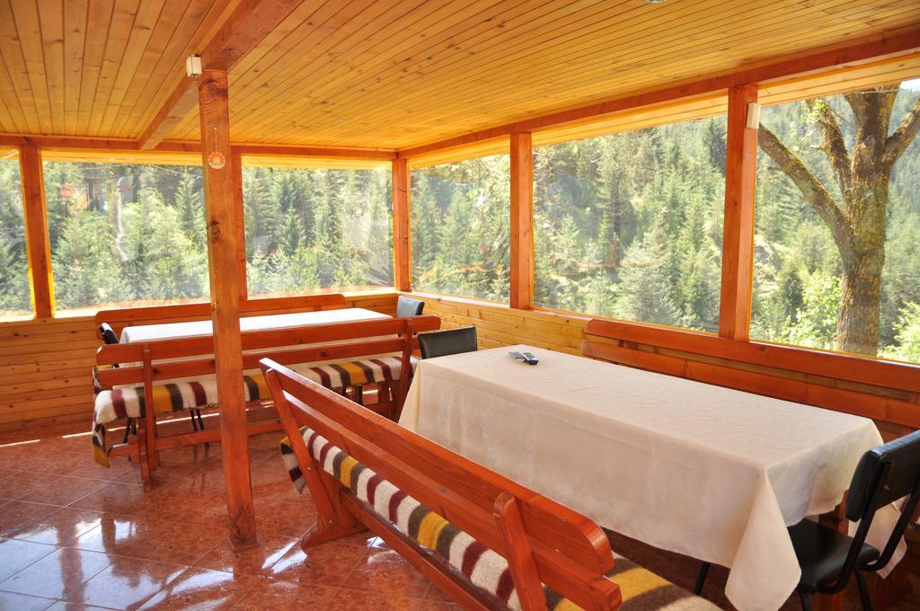 Guest House Stoletnika ยาโกดินา ภายนอก รูปภาพ