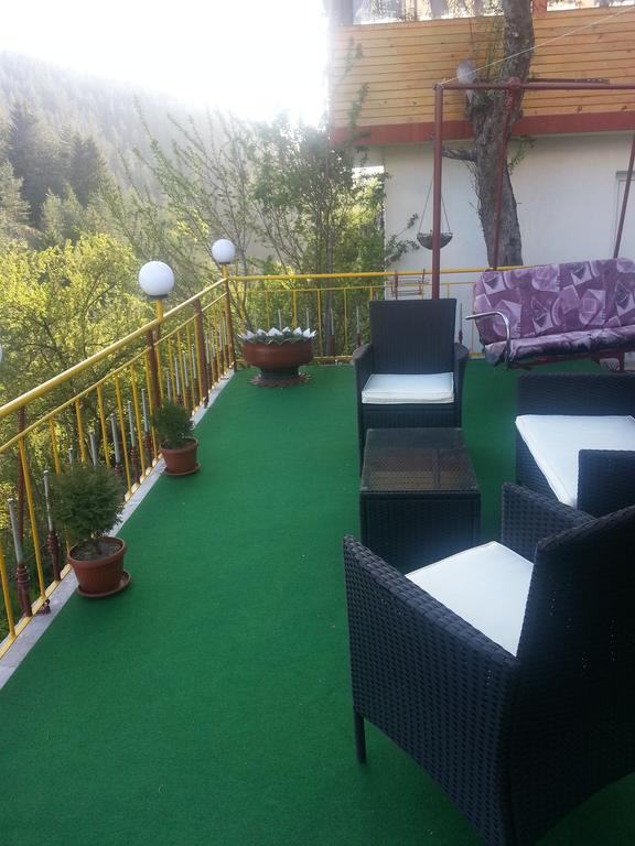 Guest House Stoletnika ยาโกดินา ภายนอก รูปภาพ
